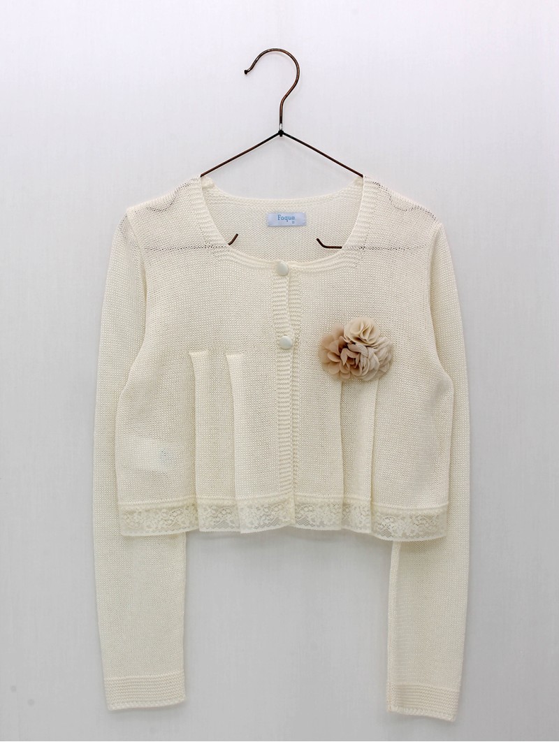 Chaqueta larga con entredós valencienne