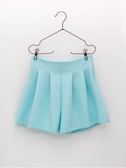 Short con pinzas