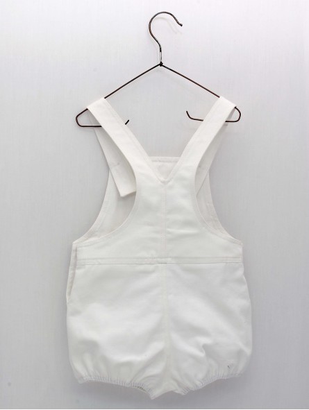 Peto blanco de loneta con tirantes