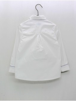 Camisa branca pescoço camisero