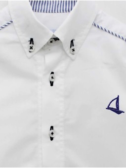 Camisa blanca cuello camisero