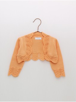 Chaqueta con ondas y calados