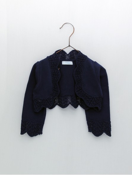 Chaqueta con ondas y calados