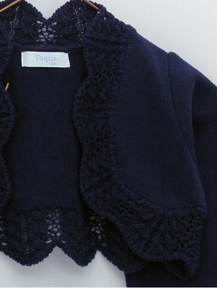 Chaqueta con ondas y calados