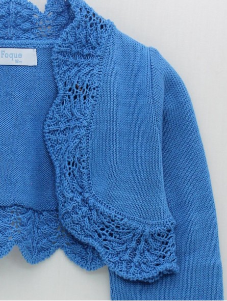 Chaqueta con ondas y calados