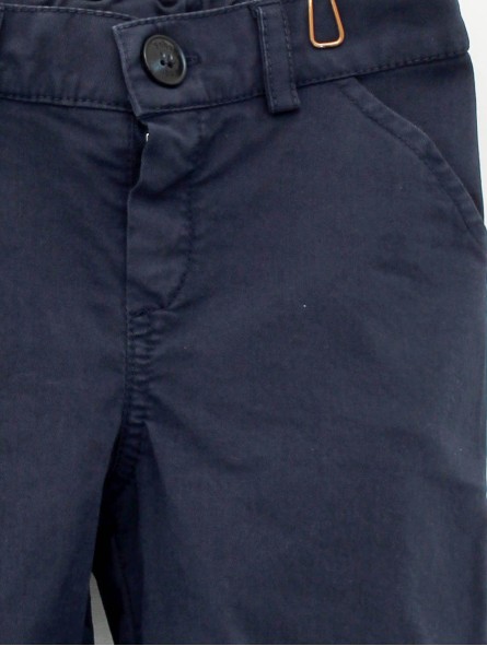 Pantalón curto