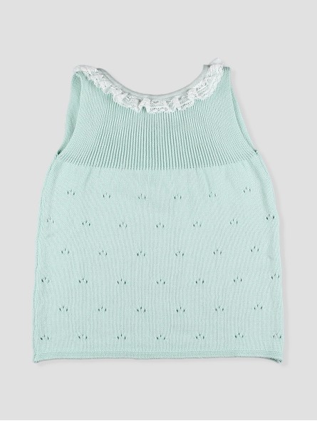 Top punto con puntilla